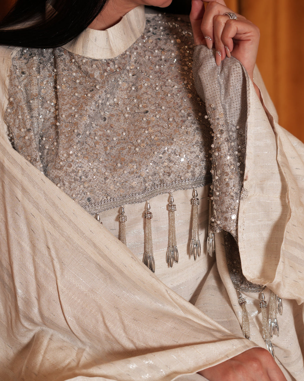 HS2 kaftan - front detail